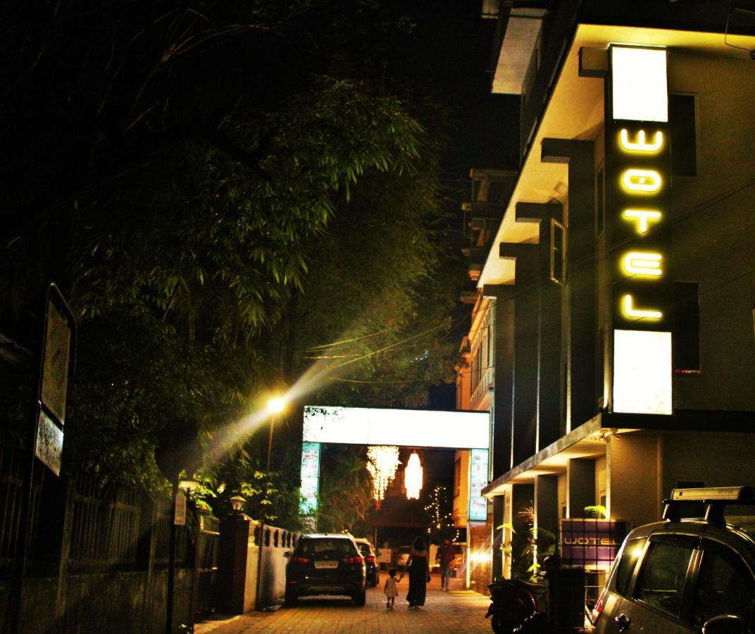 Wotel Calangute Goa Buitenkant foto
